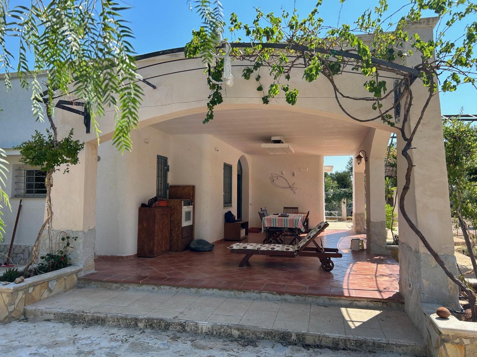 Sol Invictus Est Villa Serranova Exteriör bild