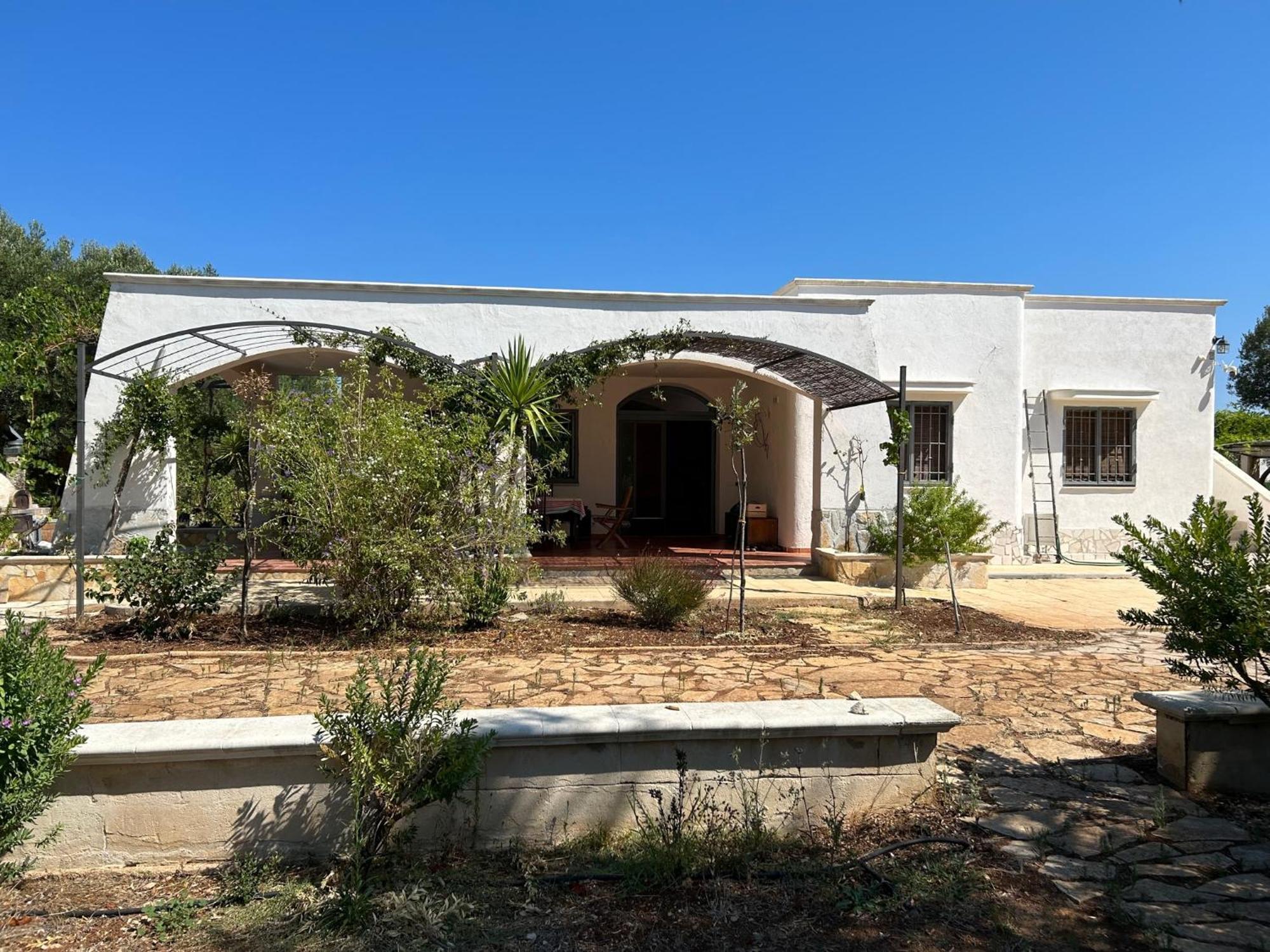 Sol Invictus Est Villa Serranova Exteriör bild